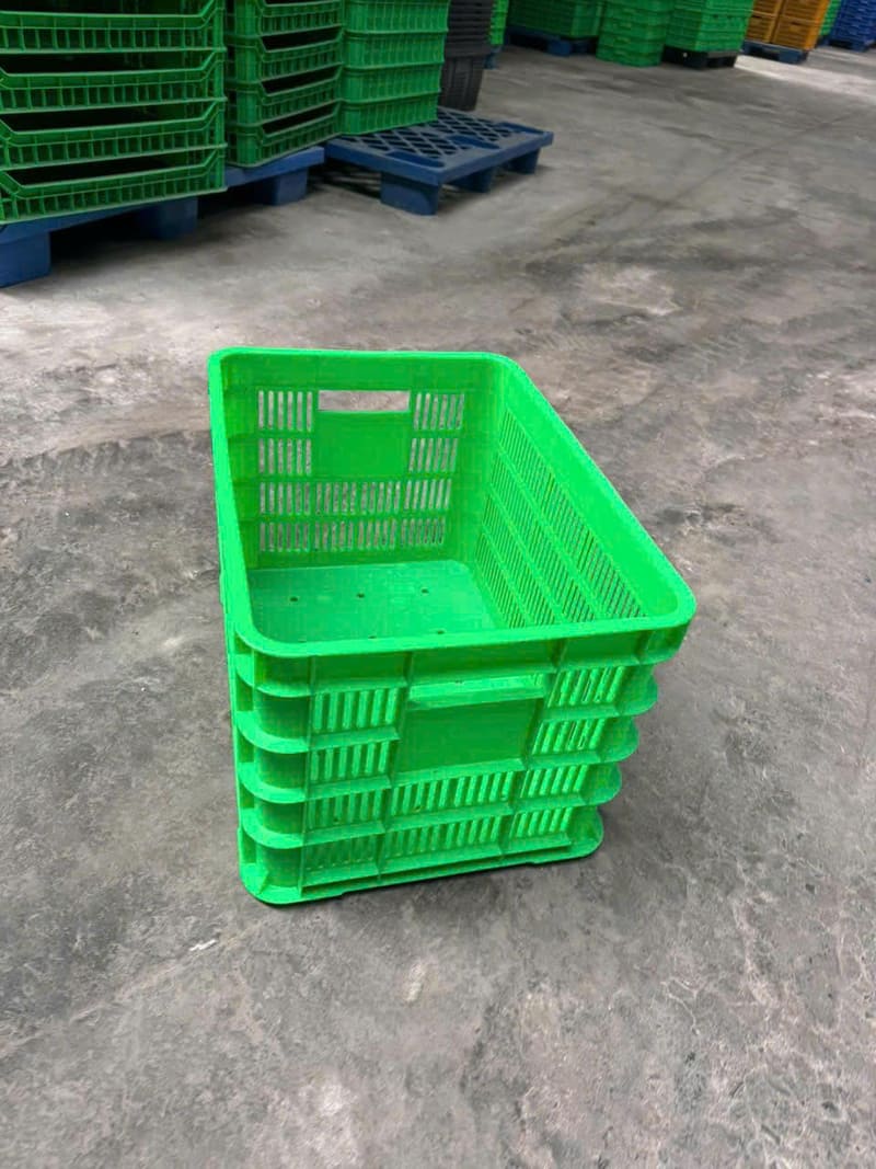 Sóng nhựa xanh lá kích thước trung bình lớn, phù hợp cho rau củ quả