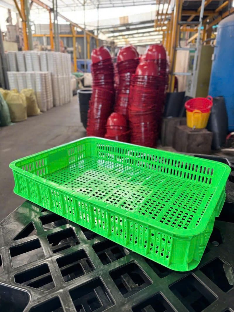 Sóng nhựa có nắp giúp cố định sản phẩm bên trong