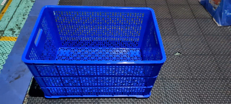 Sóng nhựa xanh dương lỗ nhỏ, thoáng khí tối đa, thích hợp cho thủy sản, trái cây