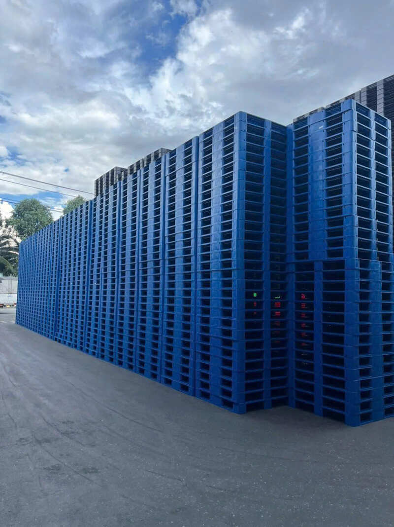 Kho pallet ngoài trời với nguồn hàng dồi dào, đáp ứng linh hoạt mọi nhu cầu doanh nghiệp