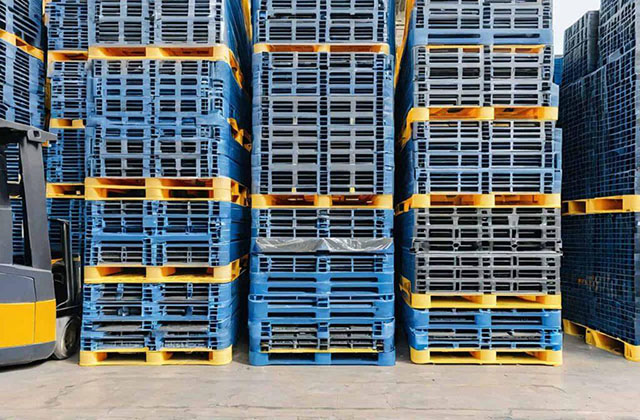 Vì sao pallet nhựa cũ giá rẻ được nhiều người lựa chọn?